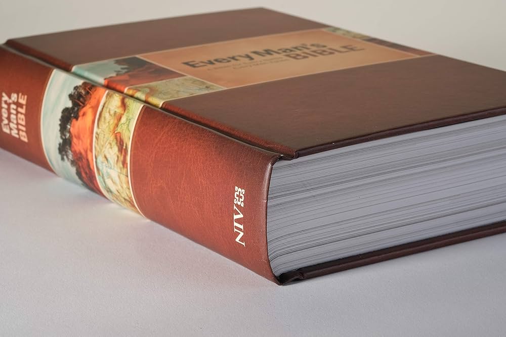 Every Man's Bible NLT: A Bible for Every Battle Every Man Faces