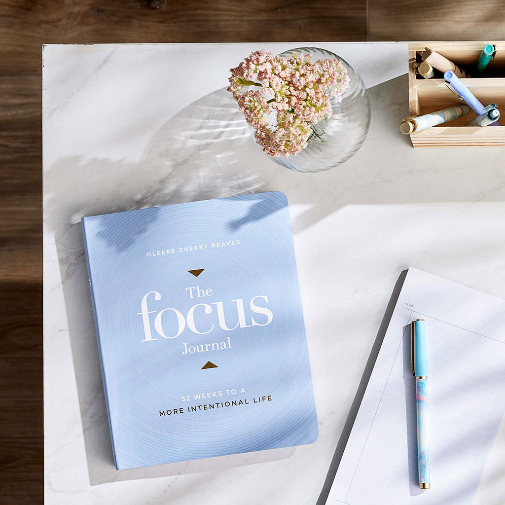 Focus Journal: 52 Weeks to a More Intentional Life