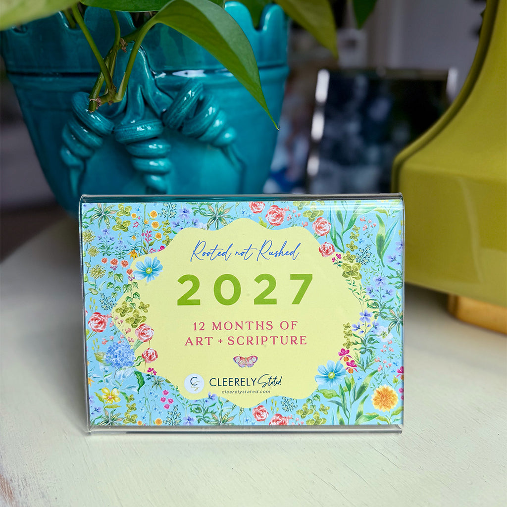 2027 Calendar w/Stand